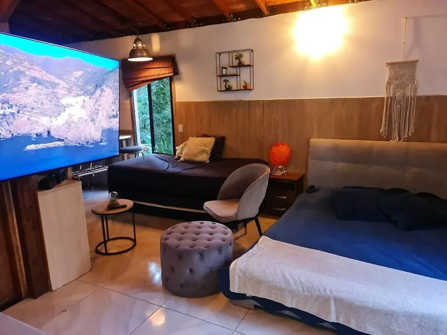Eco-Loft Con Terraza Cerca Del Tesoro - Poblado - Medellinヴィラ